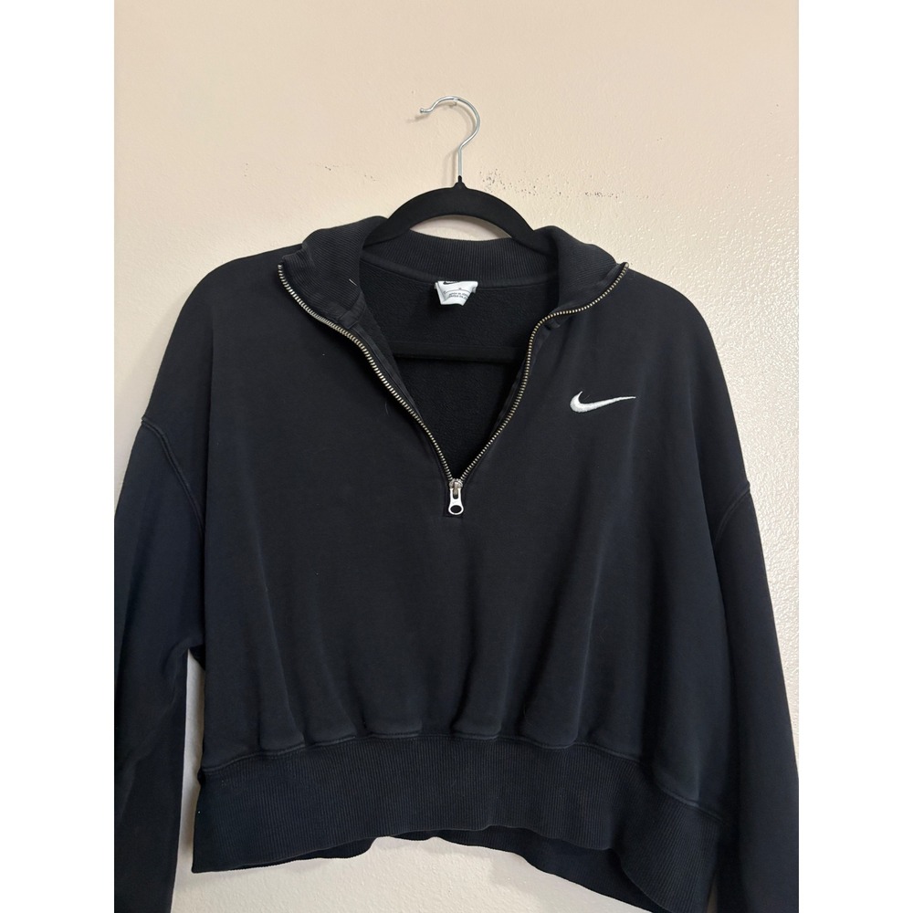 Nike Women's Black Classic Cotton Blend Quarter Zip Cropped Sweatshirt Medium